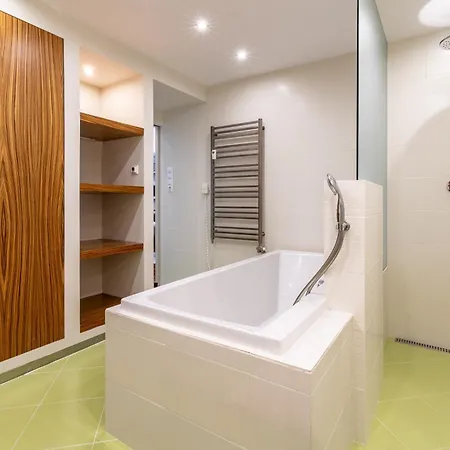 Ah Park Angelinum Ii Apartament *